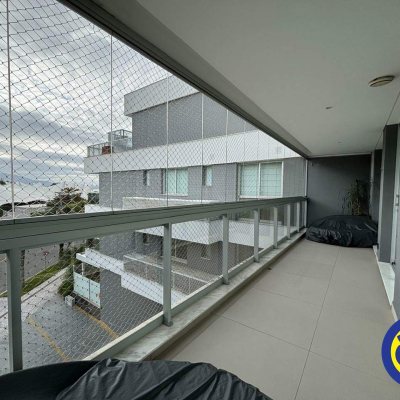 Apartamento com 168m², 2 quartos, 2 suítes, 2 garagens, no bairro Jurerê Internacional em Florianópolis