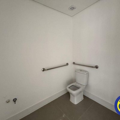 Loja com 34m², no bairro Jurerê em Florianópolis