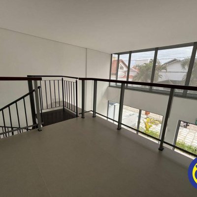 Loja com 34m², no bairro Jurerê em Florianópolis