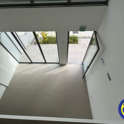 Loja com 34m², no bairro Jurerê em Florianópolis