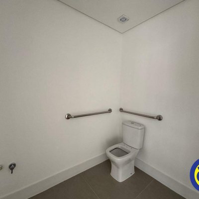 Loja com 34m², no bairro Jurerê em Florianópolis