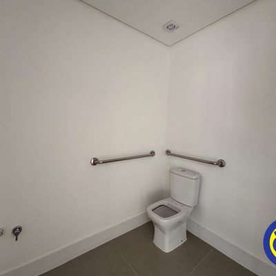 Loja com 34m², no bairro Jurerê em Florianópolis