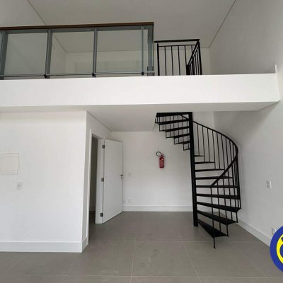 Loja com 34m², no bairro Jurerê em Florianópolis