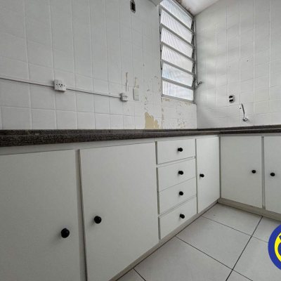 Sala com 64m², no bairro Centro em Florianópolis