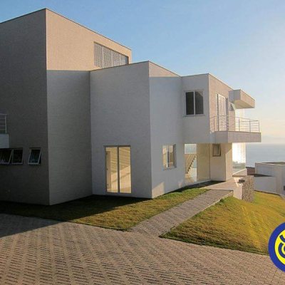 Casa com 500m², 3 quartos, 3 suítes, 5 garagens, no bairro Cacupé em Florianópolis