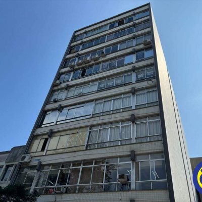 Salas/Conjuntos com 52m², no bairro Centro em Florianópolis