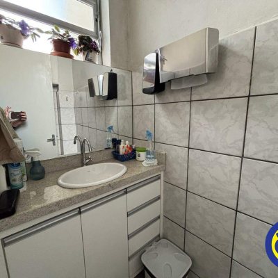 Salas/Conjuntos com 52m², no bairro Centro em Florianópolis