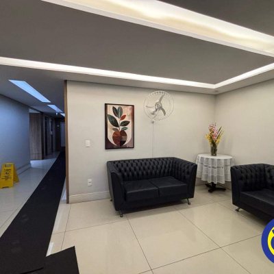 Apartamento com 88m², 3 quartos, 1 suíte, 1 garagem, no bairro Centro em Florianópolis