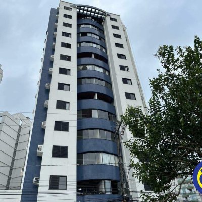 Apartamento com 88m², 3 quartos, 1 suíte, 1 garagem, no bairro Centro em Florianópolis