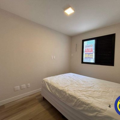 Apartamento com 88m², 3 quartos, 1 suíte, 1 garagem, no bairro Centro em Florianópolis