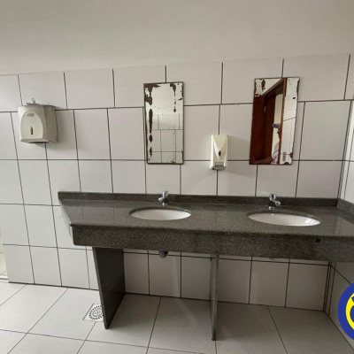 Galpão com 1920m², no bairro Passa Vinte em Palhoça