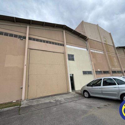 Galpão com 1920m², no bairro Passa Vinte em Palhoça