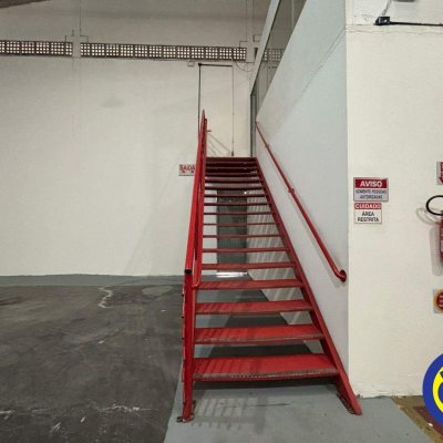 Galpão com 1920m², no bairro Passa Vinte em Palhoça