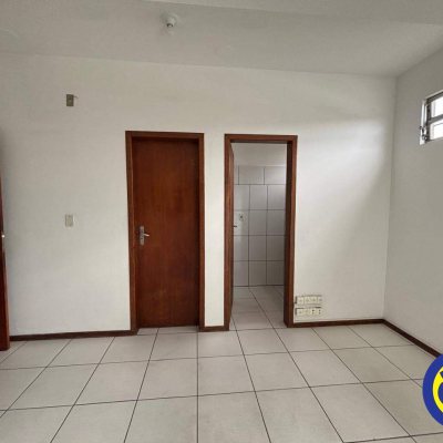 Galpão com 1920m², no bairro Passa Vinte em Palhoça