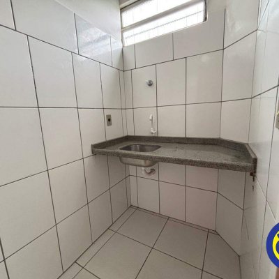 Galpão com 1920m², no bairro Passa Vinte em Palhoça