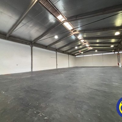 Galpão com 1920m², no bairro Passa Vinte em Palhoça