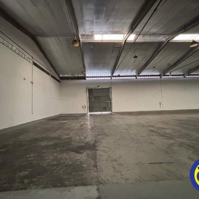 Galpão com 1920m², no bairro Passa Vinte em Palhoça