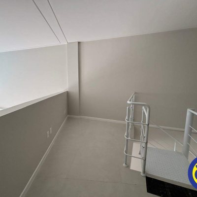 Loja com 228m², 4 garagens, no bairro Trindade em Florianópolis