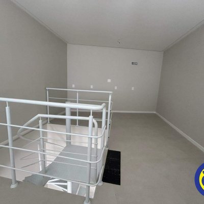 Loja com 228m², 4 garagens, no bairro Trindade em Florianópolis