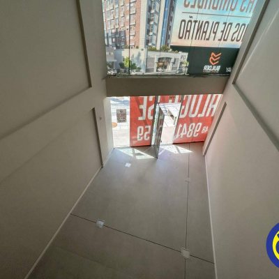 Loja com 228m², 4 garagens, no bairro Trindade em Florianópolis