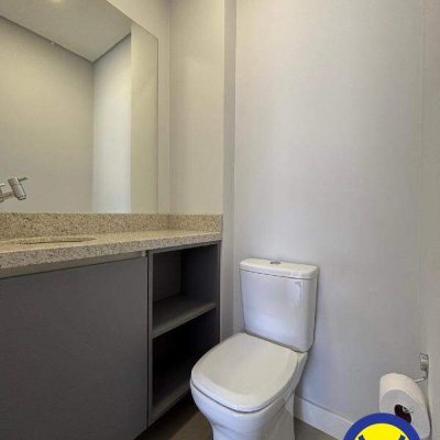 Apartamento com 60m², 2 quartos, 2 suítes, 1 garagem, no bairro Centro em Florianópolis