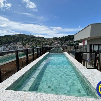 Apartamento com 60m², 2 quartos, 2 suítes, 1 garagem, no bairro Centro em Florianópolis