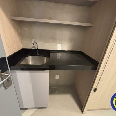 Apartamento com 31m², 1 quarto, no bairro Trindade em Florianópolis