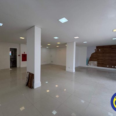 Loja com 85m², 1 garagem, no bairro Centro em Florianópolis