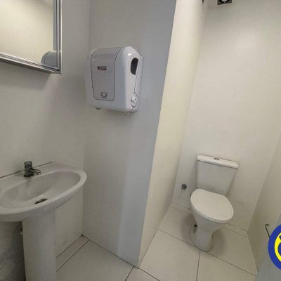 Sala com 111m², no bairro Centro em Florianópolis
