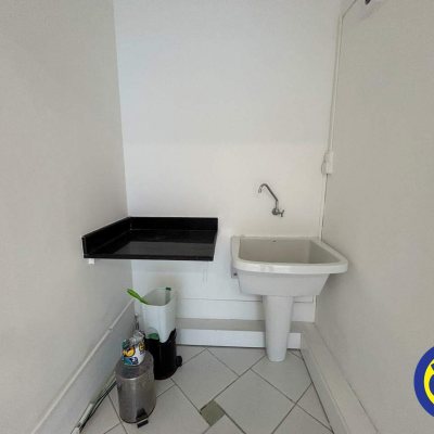 Sala com 111m², no bairro Centro em Florianópolis