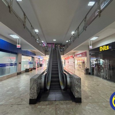 Sala com 111m², no bairro Centro em Florianópolis