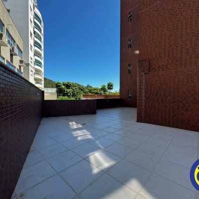 Sala com 222m², 4 garagens, no bairro Trindade em Florianópolis