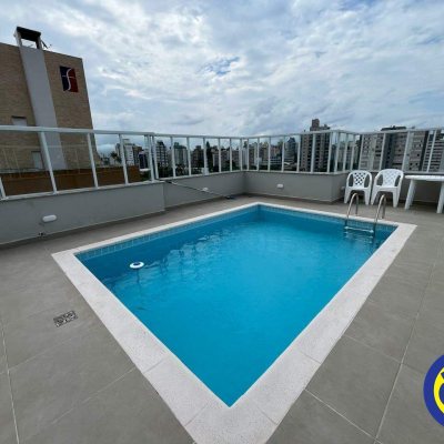 Apartamento com 95m², 3 quartos, 1 suíte, 1 garagem, no bairro Centro em Florianópolis