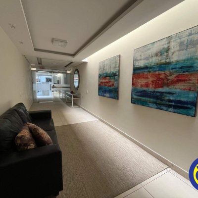 Apartamento com 95m², 3 quartos, 1 suíte, 1 garagem, no bairro Centro em Florianópolis