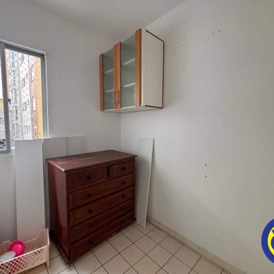 Apartamento com 95m², 3 quartos, 1 suíte, 1 garagem, no bairro Centro em Florianópolis