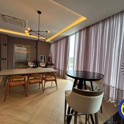 Apartamento com 133m², 3 quartos (sendo 3 suítes), 2 garagens, no bairro João Paulo em Florianópolis