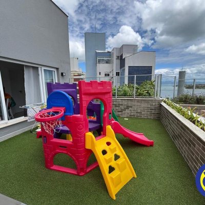 Apartamento com 133m², 3 quartos, 3 suítes, 2 garagens, no bairro João Paulo em Florianópolis