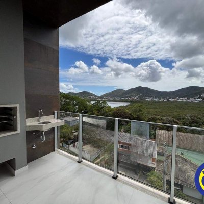 Apartamento com 133m², 3 quartos (sendo 3 suítes), 2 garagens, no bairro João Paulo em Florianópolis