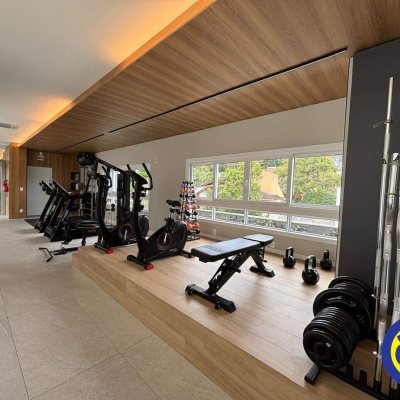 Apartamento com 133m², 3 quartos, 3 suítes, 2 garagens, no bairro João Paulo em Florianópolis