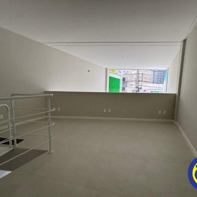 Loja com 79m², 2 garagens, no bairro Trindade em Florianópolis