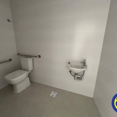 Loja com 79m², 2 garagens, no bairro Trindade em Florianópolis