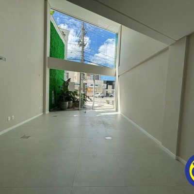 Loja com 79m², 2 garagens, no bairro Trindade em Florianópolis