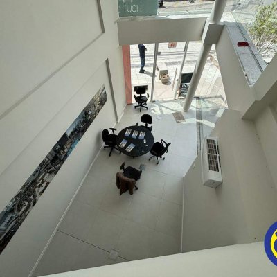 Loja com 79m², 1 garagem, no bairro Trindade em Florianópolis