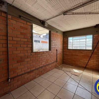 Galpão com 515m², no bairro Serraria em São José