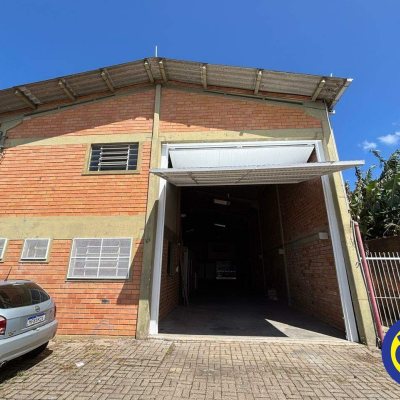Galpão com 515m², no bairro Serraria em São José