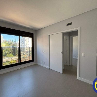 Apartamento com 113m², 3 quartos, 1 suíte, 1 garagem, no bairro Centro em Florianópolis