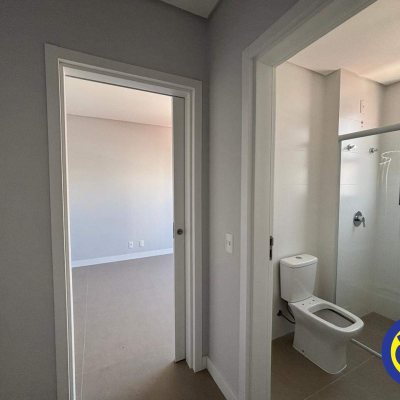 Apartamento com 113m², 3 quartos, 1 suíte, 1 garagem, no bairro Centro em Florianópolis