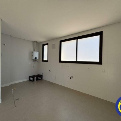 Apartamento com 113m², 3 quartos, 1 suíte, 1 garagem, no bairro Centro em Florianópolis