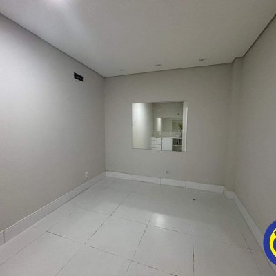 Casa com 400m², 1 quarto, 6 garagens, no bairro Trindade em Florianópolis