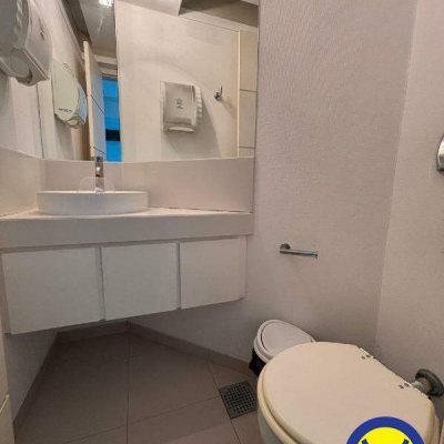 Salas/Conjuntos com 23m², no bairro Centro em Florianópolis